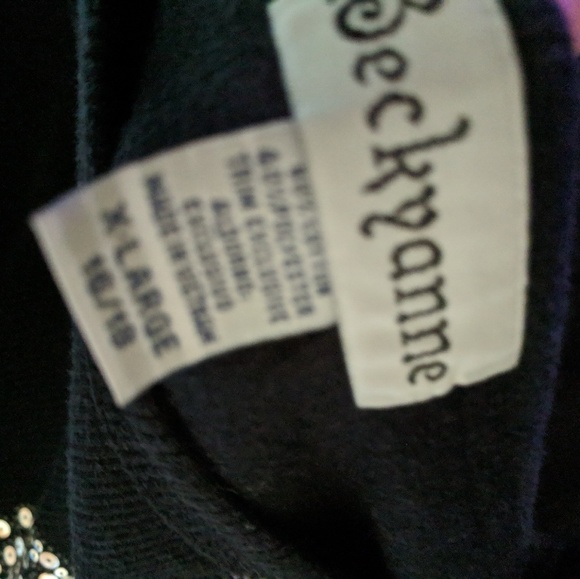 Sweater - Picture 2 of 2